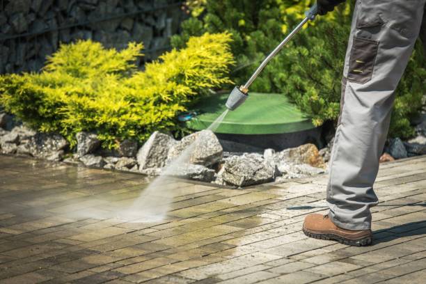 Playground Equipment Cleaning in Commerce, CA